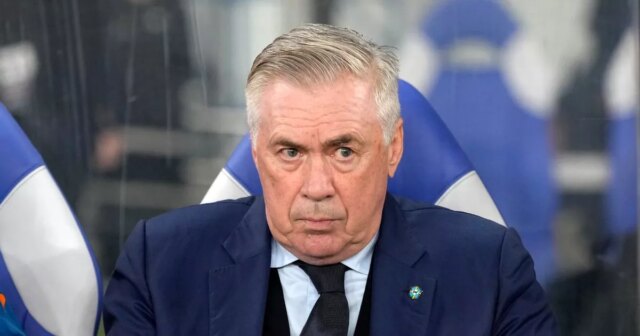 Hlavný tréner Carlo Ancelotti z Brazílie je videný pred medzinárodným priateľským zápasom medzi Japonskom a Brazíliou na Tokijskom štadióne 14. októbra 2025 v Chofu, Tokio, Japonsko.
