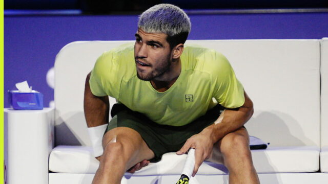 Carlos Alcaraz odhaľuje rozhodnutie o Davisovom pohári po veľkom strachu Carlos Alcaraz odhaľuje rozhodnutie o Davisovom pohári po veľkom strachu zo zranení