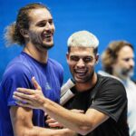 Carlos Alcaraz sa v úvodnom zápase ATP Finals dostal na pokraj