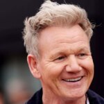 Gordon Ramsay sleduje.