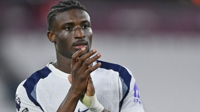 Čerstvé obavy o zranenie Tottenhamu; veteránska hviezda vystupuje z medzinárodnej povinnosti
