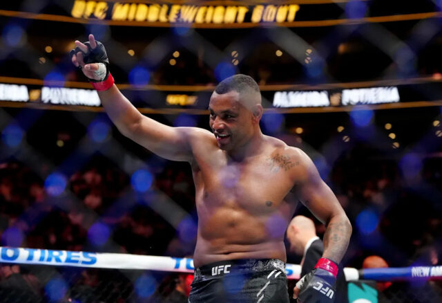 Cesar Almeida z UFC je vďačný, že môže trénovať s Download app from appStore