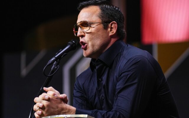 Chael Sonnen: „Neuvádzate žiadne dôkazy“ Chael Sonnen: „Neuvádzate žiadne dôkazy“