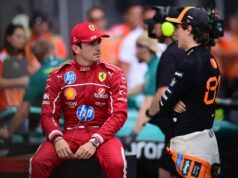 Charles Leclerc nesúhlasí s trestom FIA pre Oscara Piastriho po katastrofe GP Brazílie Ferrari Charlesa Leclerca a Lewisa Hamiltona na Veľkej cene Brazílie F1 – šprint a kvalifikácia – Zdroj: Getty