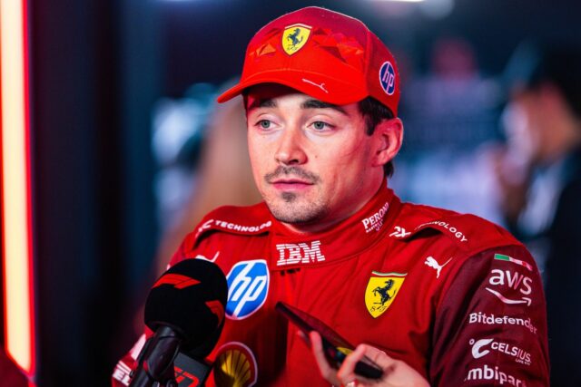Charles Leclerc pripúšťa, že známe problémy Ferrari na mokre sú od roku 2019
