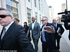 Chauncey Billups sa priznal k obvineniu z hazardných hier NBA, keď sa tréner Trail Blazers objavil na súde v Brooklyne Chauncey Billups sa priznal, že je nevinný v prípade nelegálneho hazardu, ktorý otriasol NBA