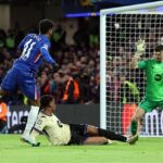 Chelsea 3:0 Barcelona: Zrodila sa hviezda, keď Estevao vyleptal svoje meno spolu s Lionelom Messim a Ronaldinhom, aby rozsvietil modernú klasiku, píše OLIVER HOLT - ale Lamine Yamal nedokáže zažiariť v mizernú noc