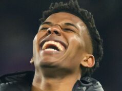 Chelsea posiela Yamalovi ohodnotenú správu, keď Estevao pomáha roztrhať Postecoglouovu Barcelonu na kusy Chelsea posiela Yamalovi ohodnotenú správu, keď Estevao pomáha roztrhať Postecoglouovu Barcelonu na kusy