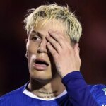 Alejandro Garnacho vyzerá v zápase Chelsea sklamaný