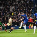 Chelsea vydala okamžitý verdikt rozhodcu po tom, čo Enzo Fernandez neuznal gól proti Barcelone