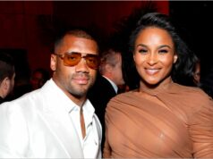 Ciara, manželka Russella Wilsona, vysiela energiu Jamesa Bonda 007 v šatách s rozparkom z umelej kože logo pochodového šialenstva