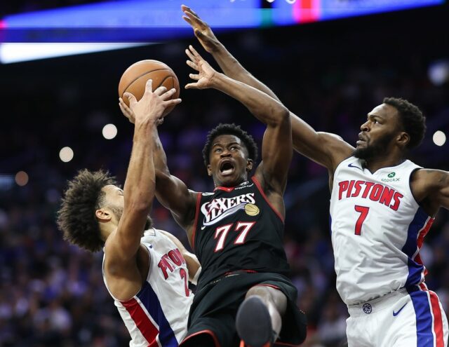 NBA: Detroit Pistons vo Philadelphii 76ers