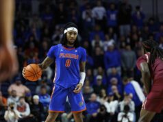 Číslo 10 Florida a Miami sa stretnú v rivalite Basketbal NCAA: Florida State na Floride