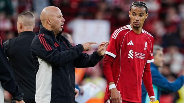 Čo Arne Slot hovorí, že Hugo Ekitike „musí“ urobiť po tom, čo sa objavila znepokojujúca štatistika 36 % Liverpoolu
