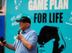 Čo povedal Joe Gibbs Dennymu Hamlinovi po tom, čo sa šampionát NASCAR vytratil Čo povedal Joe Gibbs Dennymu Hamlinovi po tom, čo sa šampionát NASCAR vytratil