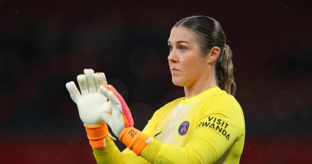 Mary Earps počas zápasu fázy Ligy majstrov UEFA žien 2025/26 medzi Manchester United Women a Paris Saint-Germain na Old Trafford. 
