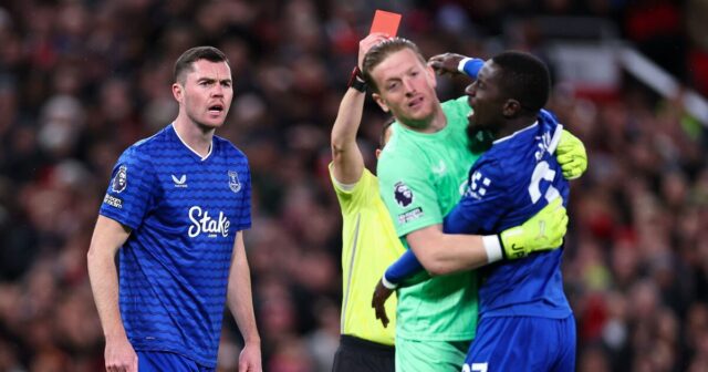 Čo povedala Idrissa Gueye hviezdam Evertonu v šatni po šialenej Čo povedala Idrissa Gueye hviezdam Evertonu v šatni po šialenej Ma | Futbal | Šport