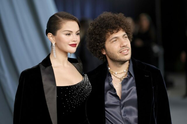 Čo sa odohralo v dome Studio City svokrovho Seleny Gomez? Selena Gomez a Benny Blanco (obrázok cez Maya Dehlin Spach/WireImage)