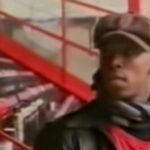 DERBY, ANGLICKO - 28. OKTÓBRA: ITV Sport odborník Ian Wright počas medzinárodného priateľského stretnutia žien medzi Anglickom a Austráliou v Pride Parku 28. októbra 2025 v Derby v Anglicku. (Foto: Marc Atkins/Getty Images)