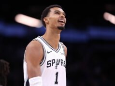 Čo sa týka Victor Wembanyama Development ako 6. zoznam vs Suns (23. novembra) logo pochodového šialenstva