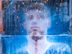 Cole Palmer „zamrzol v ľade“ pred Stamford Bridge, keď Chelsea porazila Barcelonu Predstavenie Palmerovej karty, ktorú predstavil Topps, značka zberateľských kariet Fanatics Collectibles, bolo výnimočným momentom pred zápasom pre veľké davy, ktoré prilákala počas celého večera.