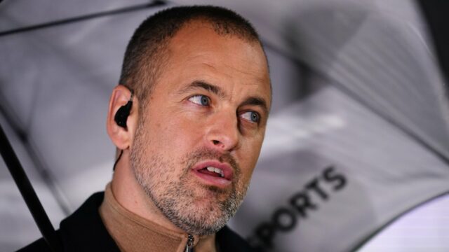 Cole nalieha na Blues, aby podpísali top Liverpool ako „nepremyslený“, ale žartuje „možno je príliš starý“
