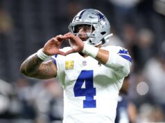 Cowboys si zabezpečili víťazstvo nad Raiders v prvej hre od smrti Marshawna Kneelanda Cowboys si zabezpečili víťazstvo nad Raiders v prvej hre od smrti Marshawna Kneelanda