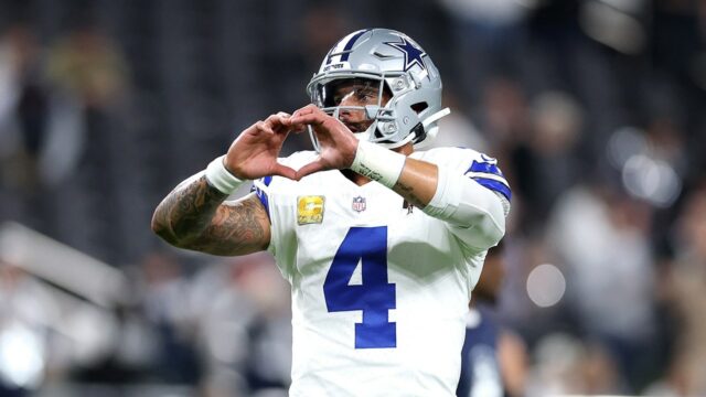 Cowboys si zabezpečili víťazstvo nad Raiders v prvej hre od smrti Marshawna Kneelanda
