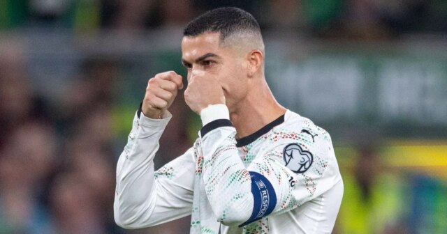Cristiano Ronaldo a Portugalsko stále plačú kvôli červenej karte, keď Cristiano Ronaldo zosmiešňoval Írsku republiku predtým, ako bol v Dubline vylúčený proti Írsku