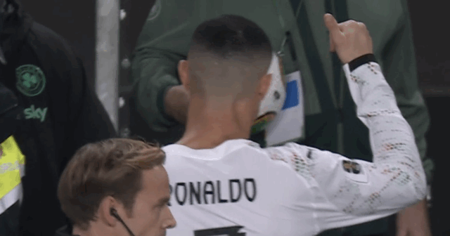 Cristiano Ronaldo stráca hlavu a vidí červenú, keď Portugalsko čelí Cristiano Ronaldo po vylúčení smeruje do tunela