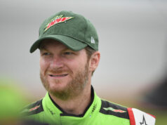 Dale Earnhardt Jr. otvorene označuje najväčších slabých hráčov sezóny NASCAR 2025 Dale Earnhardt Jr. otvorene označuje najväčších slabých hráčov sezóny NASCAR 2025