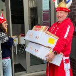 Dánski fanúšikovia z ich slávneho Roliganbussen darujú 1000 párkov škótskym bezdomovcom