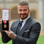 David Beckham po 20 rokoch čakania vymenovaný kráľom Charlesom na hrad Windsor za rytiera