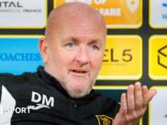 David Martindale: šéf Livingstonu vystúpi v diskusii o väzení BBC Josh Allen of the Buffalo Bills pictured against the Kansas City Chiefs