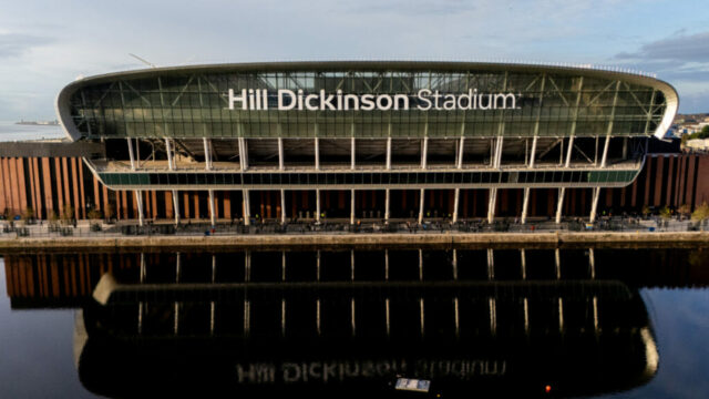 David Moyes upozorňuje na problém na štadióne Hill Dickinson a hovorí, že čas to vyrieši
