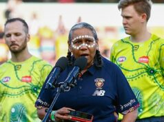 Defiant domorodá staršia vracia úder po tom, čo jej „úplne nevhodné“ Welcome to Country zabili: „Je mi to jedno“ Domorodá staršia z Queenslandu Louisa Bonner (na snímke) sa v sobotu na finále AFLW dostala pod paľbu na slávnostnom uvítaní v krajine.