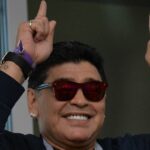 Diego Maradona bol futbalovou legendou pre svoje vyčíňanie na ihrisku i mimo neho