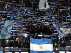 Diego Maradona vyznamenaný Neapolom pri jeho piatom výročí smrti Diego Maradona vyznamenaný Neapolom pri jeho piatom výročí smrti