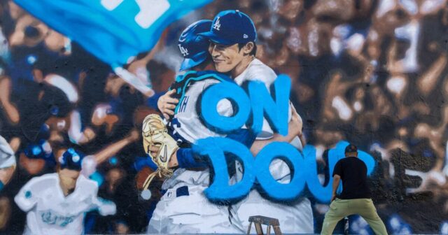 'Dodgers Rule': Graffiti umelec Chaka, iní inšpirovaní opakovanými šampiónmi 'Dodgers Rule': Graffiti umelec Chaka, iní inšpirovaní opakovanými šampiónmi