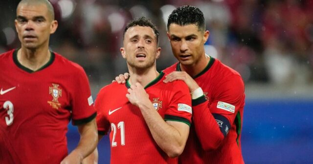 Dojímavé gesto Cristiana Ronalda rodine Diogo Jota po vynechaní pohrebu | Futbal | Šport
