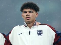 Dokáže si „pokojný“ a „inteligentný“ O’Reilly udržať miesto ľavého obrancu Anglicka? Nico O'Reilly si pýta loptu