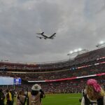 Donald Trump preletel cez Lions vs Commanders na Air Force One v nedeľu popoludní
