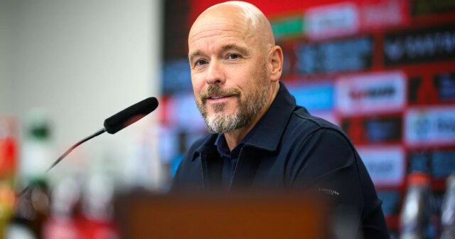 Dvaja bývalí manažéri Man Utd sa uchádzajú o prácu Wolves Ruben Amorim, manažér Manchestru United na postrannej čiare počas zápasu Premier League medzi Nottingham Forest a Manchester United na City Ground 1. novembra 2025 v Nottinghame v Anglicku