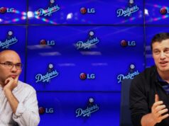 Dvaja manažéri Dodgers radia Lakers počas prechodu vlastníctva Dvaja manažéri Dodgers radia Lakers počas prechodu vlastníctva