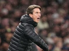 Frank povedal, že duo Tottenhamu by malo byť vyradené pre „nerešpektovanie“ hlavného trénera Spurs Dve hviezdy Tottenhamu zatajujú Franka v Chelsea po následkoch, keď nahnevaný šéf Spurs vypáli smrteľný pohľad