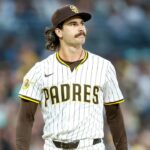 Dylan Cease sa údajne pripojil k Blue Jays na základe sedemročnej zmluvy na zvýšenie rotácie