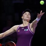 Elena Rybakina sa „snaží zostať zdravá“, keď vydáva kondičné aktualizácie na turnaji WTA Finals