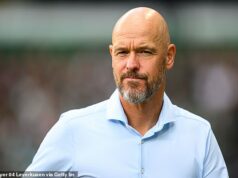 Erik ten Hag „odmietol návrat do vedenia“ po tom, čo bývalý šéf United „mal neformálne rozhovory s bývalým klubom“ Erik ten Hag "odmietol návrat do vedenia" po tom, čo bývalý šéf United "mal neformálne rozhovory s bývalým klubom"