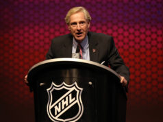 Fanúšikov Flames rozčúlil prezident Don Maloney, ktorý zrušil rozhovory o potenciálnej prestavbe Calgary Fanúšikov Flames rozčúlil prezident Don Maloney, ktorý zrušil rozhovory o potenciálnej prestavbe Calgary