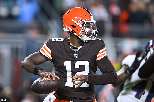 Fanúšikovia Browns zúria, keď Shedeur Sanders debutuje v NFL proti Shedeur Sanders absolvoval v nedeľu večer svoj dlhoočakávaný debut za Cleveland Browns